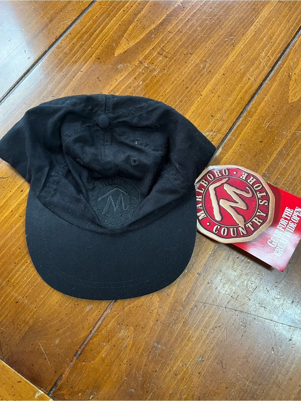 Vintage 90s Marlboro Country Store Black Strapback Hat NWT Deadstock
